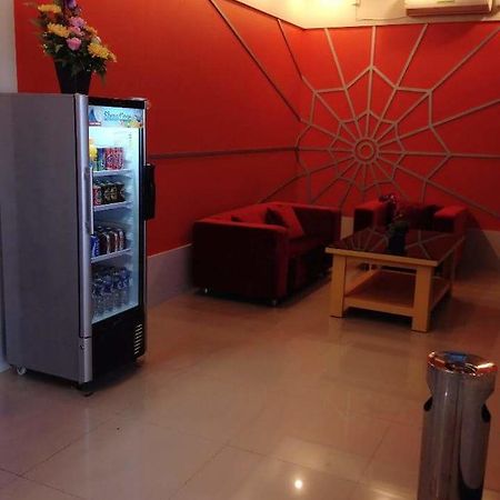 Wisma Asiatique Hotel Пеканбару Екстериор снимка