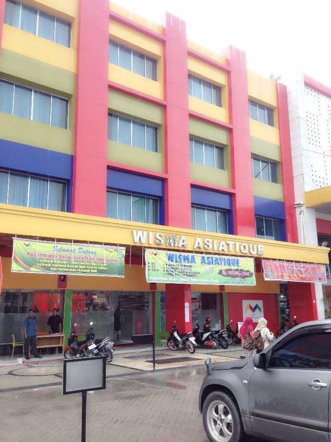 Wisma Asiatique Hotel Пеканбару Екстериор снимка