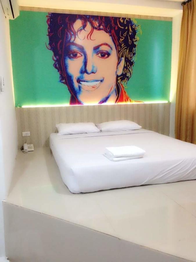 Wisma Asiatique Hotel Пеканбару Екстериор снимка